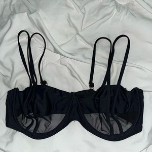 PRETTYLITTLETHING MESH CUPPED BIKINI TOP